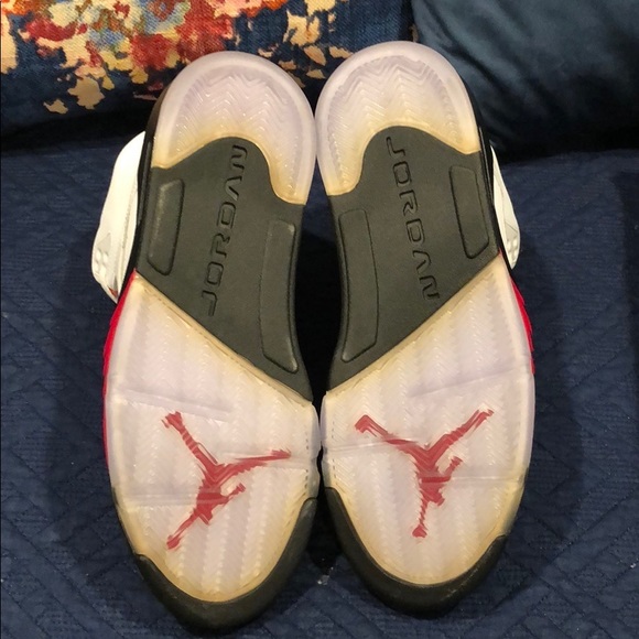 2013 Air Jordan Retro 5 “Fire Red” - NWT - Men’s Size 9 - Picture 3 of 3